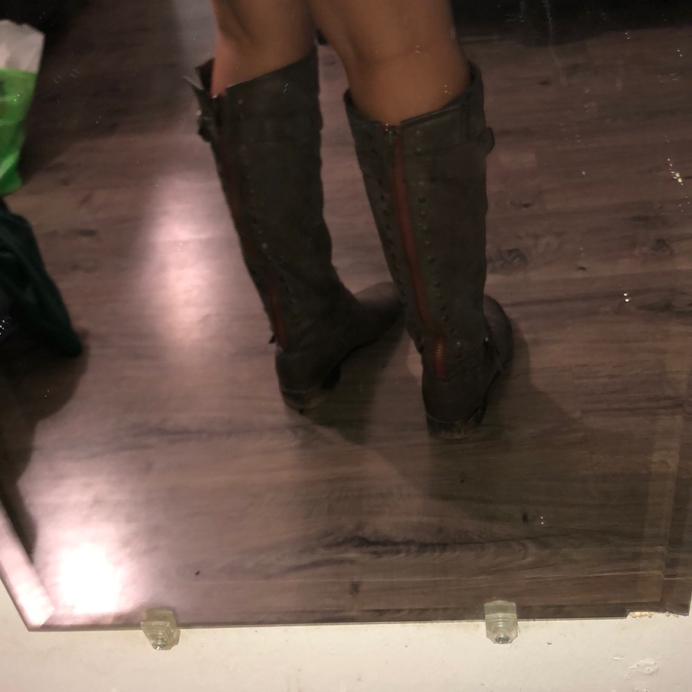boots - Picture 4 of 4